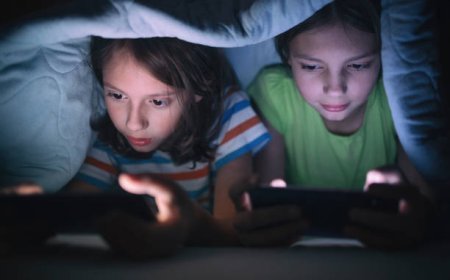 लगातार मोबाइल गेम खेलने से मुड़ जाएगा अंगूठा