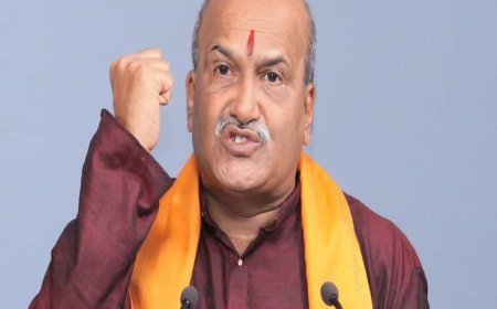 श्रीराम सेना चीफ का विवादित बयान - मोदी के नाम पर वोट मांगे तो BJP नेताओं को चप्पल से पीटो