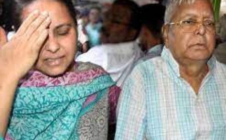 नौकरी के बदले जमीन घोटाले में लालू यादव से पूछताछ के लिए बेटी मीसा भारती के घर पहुंची CBI टीम