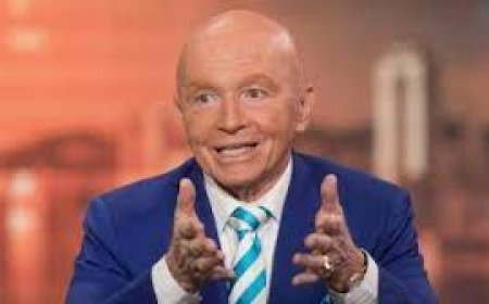 अरबपति निवेशक Mark Mobius ने कहा - 'वह चीन की पूंजी सख्ती की वजह से देश से पैसा नहीं निकाल सकते हैं'
