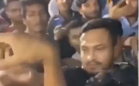 शाकिब अल हसन ने फैन की भीड़ में टोपी से की पिटाई