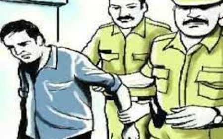 टीटीई ने ट्रेन में महिला पर कर दिया पेशाब