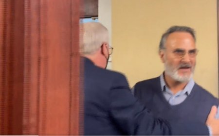 पाकिस्तानी धक्के मारकर बाहर निकाले गए, अमेरिका के प्रेस क्लब में कश्मीर-कश्मीर चिल्ला रहे थे