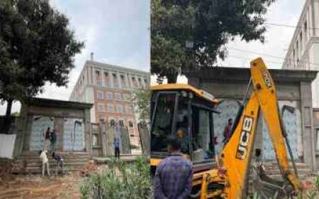 दिल्ली में कांग्रेस मुख्यालय की निर्माणाधीन बिल्डिंग में अतिक्रमण! PWD विभाग ने चलाया बुलडोजर