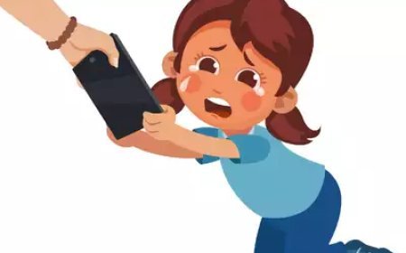 मंदिर का सायरन बजते ही महाराष्ट्र के इस गांव में बंद हो जाते हैं मोबाइल फोन और TV