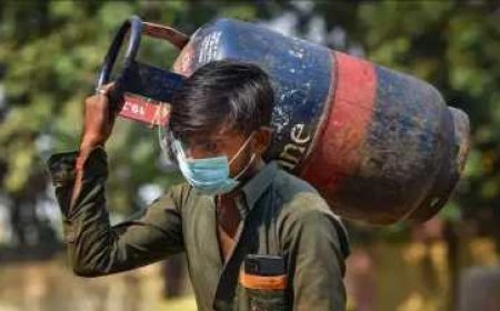 एलपीजी सिलेंडर की कीमतों में भारी कटौती, जानिए कितना कम हुआ दाम