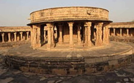 अतुलनीय भारत