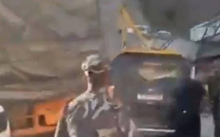 श्रीनगर हाइवे पर कानून मंत्री की कार में ट्रक ने मारी टक्कर, बाल-बाल बचे किरन रिजिजू