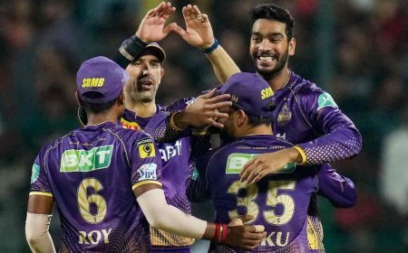 वरुण चक्रवर्ती हुए भावुक, कहा बेटे को अब तक नहीं देखा, अवॉर्ड उसे समर्पित