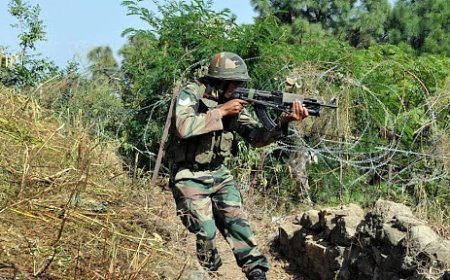 IED बलास्ट में 2 जवान शहीद, 4 घायल, कई आतंकियों के मारे जाने की सूचना