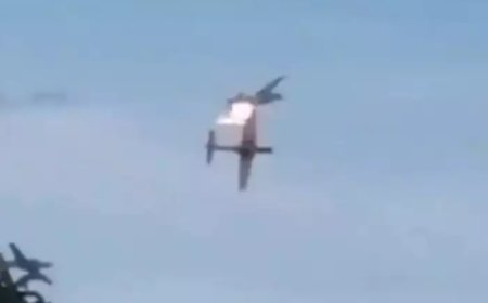 ट्रेनिंग के दौरान एक दूसरे से टकराए कोलंबियाई एयरफोर्स के विमान