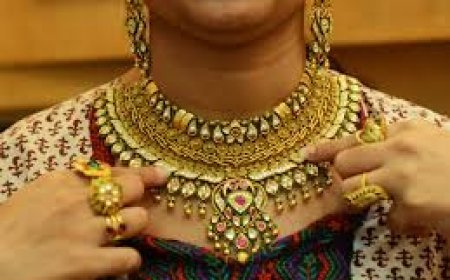 घर में महिलाएं कितना गोल्ड ज्वैलरी रख सकती हैं ताकि इनकम टैक्स विभाग जब्त न करे